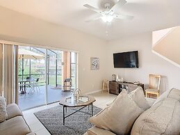 Family Getaway 4BR Townhome by Old Town