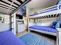 Mickey s Play House Family Fun Comfort