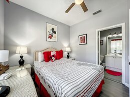 Mickey s Play House Family Fun Comfort