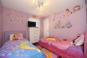 Family Villa Near Disney With Private Pool