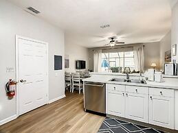 Windsor Palms Townhome w Private Pool Near Disney