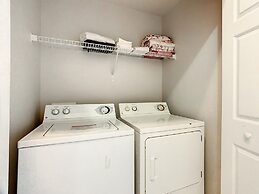 Windsor Palms Townhome w Private Pool Near Disney