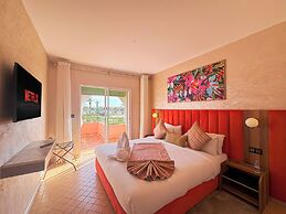 Luxurious Duplex in a Peaceful Resort