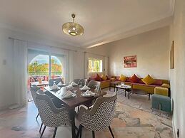 Luxurious Duplex in a Peaceful Resort