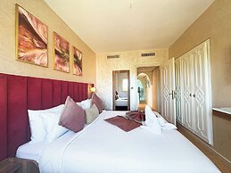 Luxurious Duplex in a Peaceful Resort