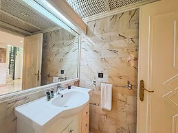 Luxurious Duplex in a Peaceful Resort