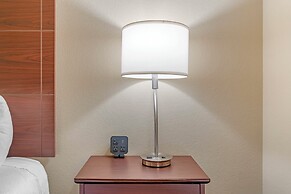 Red Roof Inn Charlestown