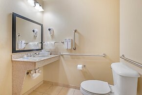 Red Roof Inn Charlestown