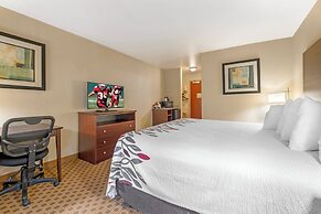 Red Roof Inn Charlestown