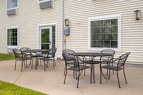 Red Roof Inn Charlestown