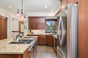 The Fireside Retreat 6 BD, Sauna, Home Theater