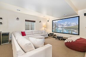 The Fireside Retreat 6 BD, Sauna, Home Theater