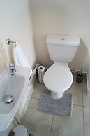 Ricky Road Guest House - Budget