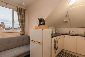 Ricky Road Guest House