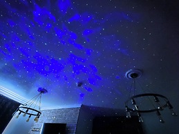 Ricky Road Guest House - Premium