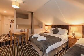Ricky Road Guest House