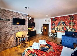Ricky Road Guest House