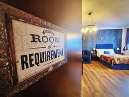 Ricky Road Guest House - Premium