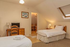Ricky Road Guest House