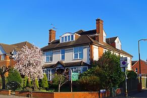 Ricky Road Guest House - Premium