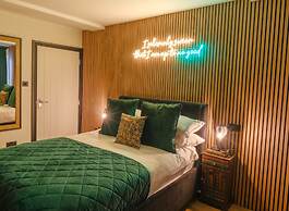 Ricky Road Guest House