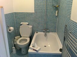 Guest House Ellipse