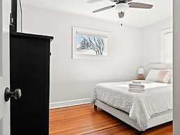 Adorable Broad Ripple Duplex
