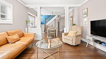 Adorable Broad Ripple Duplex