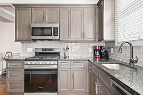 Adorable Broad Ripple Duplex