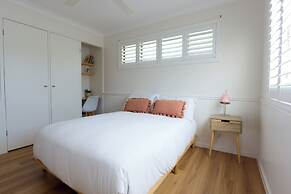 Tugun Retreat - 5BRM Home with Pool