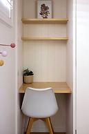 Tugun Retreat - 5BRM Home with Pool