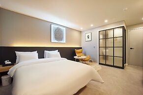 Carlton Hotel Bupyeong