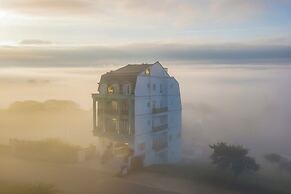 Bee Luxury Da Lat Hotel