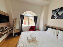 Bee Luxury Da Lat Hotel