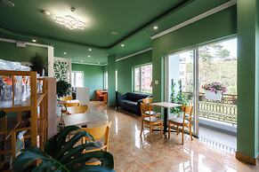 Bee Luxury Da Lat Hotel