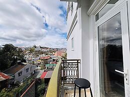 Bee Luxury Da Lat Hotel