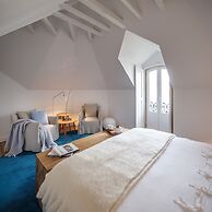 Seaview Castle by Cadenzalux