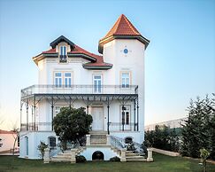 Seaview Castle by Cadenzalux