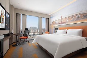 HamptonHiltonChengduRailwayNorthStation