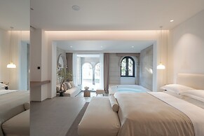 Miyue  Roman Holiday Bubble Pool hotel