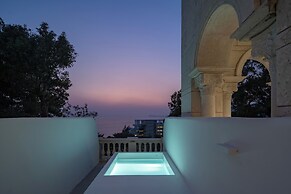 Miyue  Roman Holiday Bubble Pool hotel