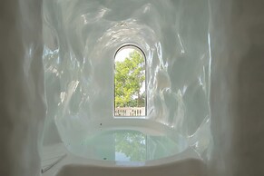 Miyue  Roman Holiday Bubble Pool hotel