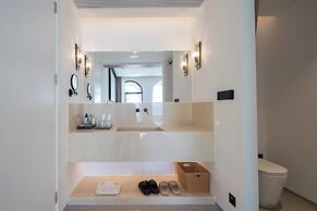 Miyue  Roman Holiday Bubble Pool hotel