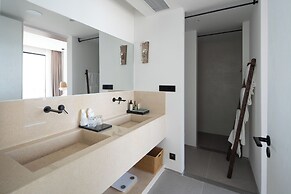 Miyue  Roman Holiday Bubble Pool hotel