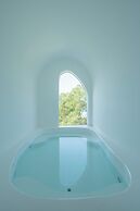 Miyue  Roman Holiday Bubble Pool hotel