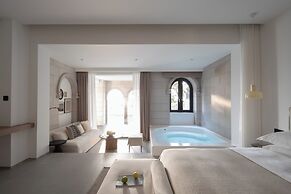 Miyue  Roman Holiday Bubble Pool hotel