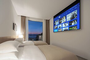 Miyue  Roman Holiday Bubble Pool hotel