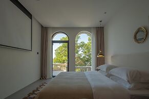 Miyue  Roman Holiday Bubble Pool hotel