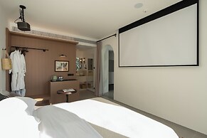 Miyue  Roman Holiday Bubble Pool hotel