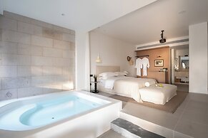 Miyue  Roman Holiday Bubble Pool hotel